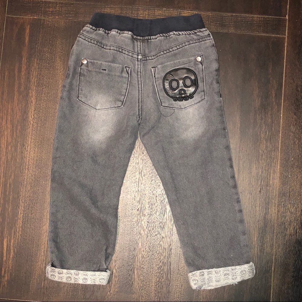 Gray distressed jeans